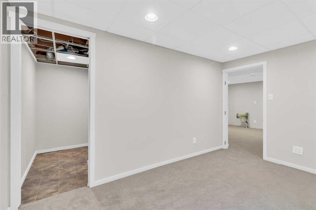 Single Family House Bungalow for Sale in  Bracewood Rise SW Braeside Calgary 