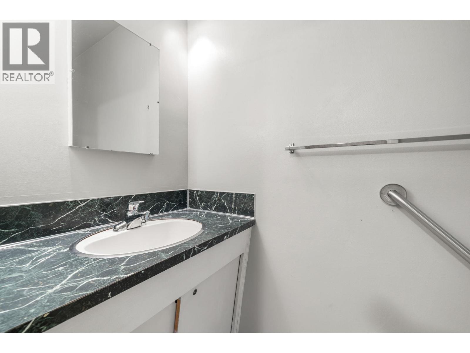 2086 TOMPKINS CRESCENT, North Vancouver