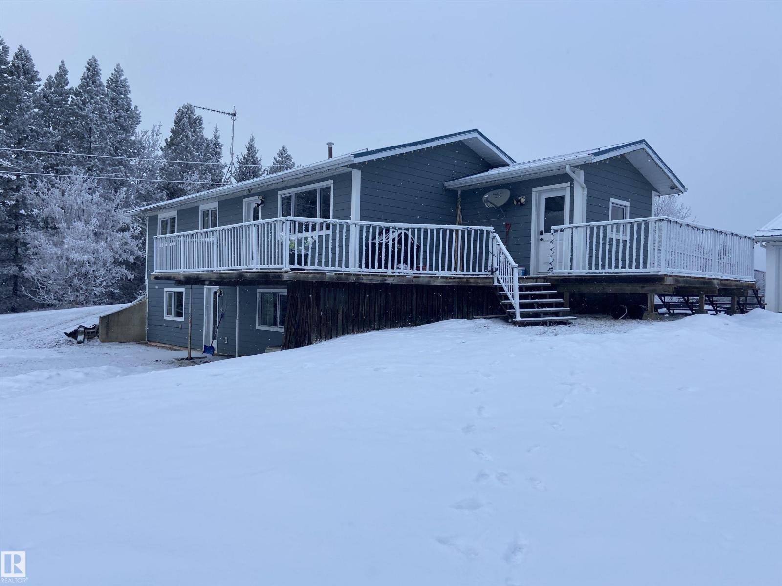 222082 Township Road 682 - 1