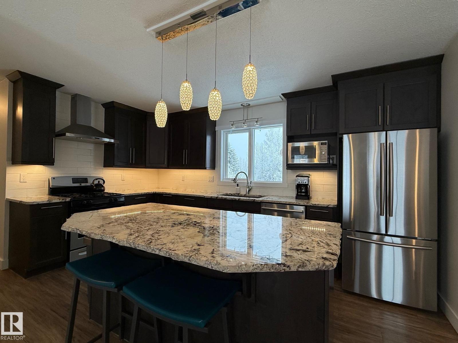 222082 Township Road 682 - 25
