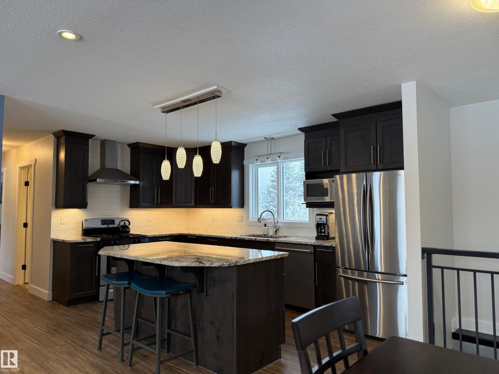 222082 Township Road 682 - 27