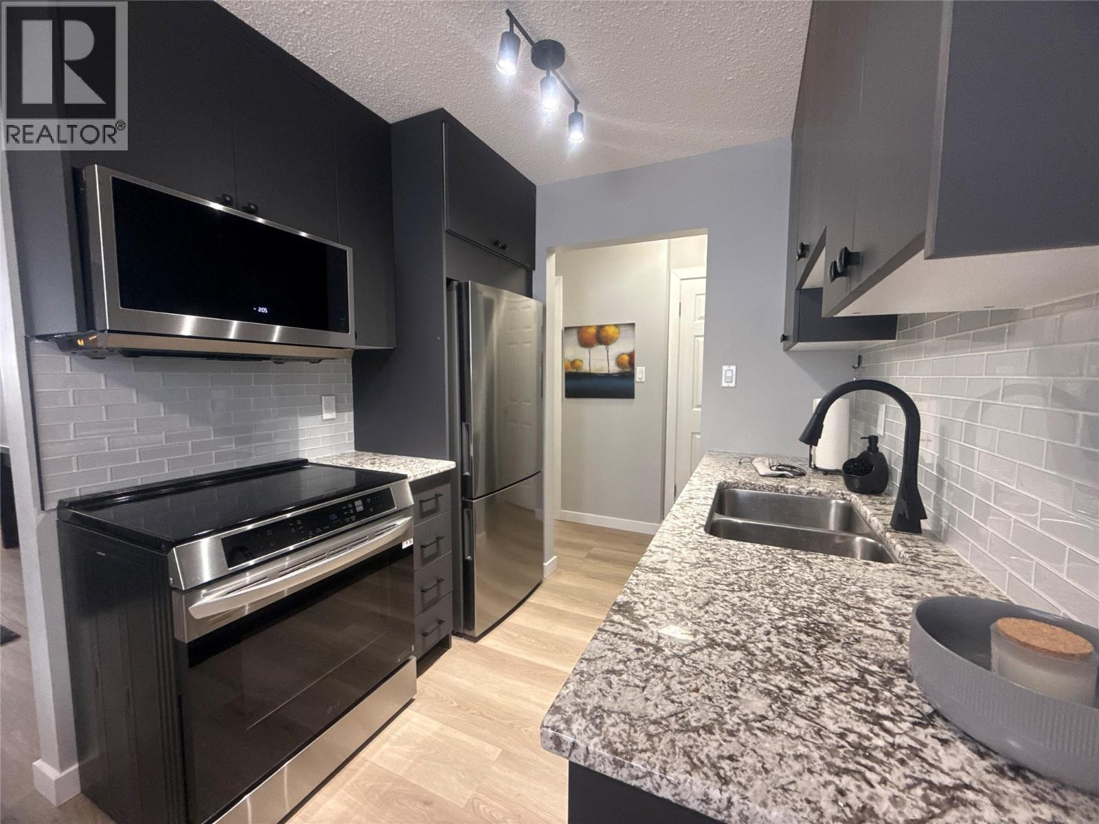 112 17TH  S Avenue Unit# 101, Cranbrook