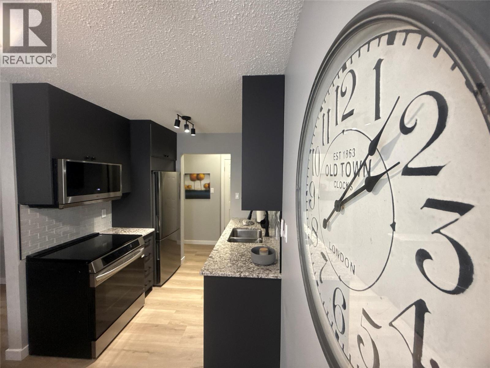 112 17TH  S Avenue Unit# 101, Cranbrook