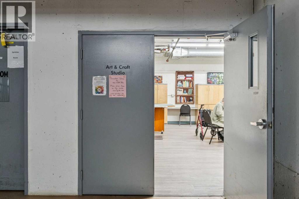 Single Family House for Sale in   Fish Creek Boulevard SW Evergreen Calgary 