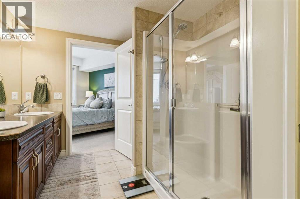 Single Family House for Sale in   Fish Creek Boulevard SW Evergreen Calgary 