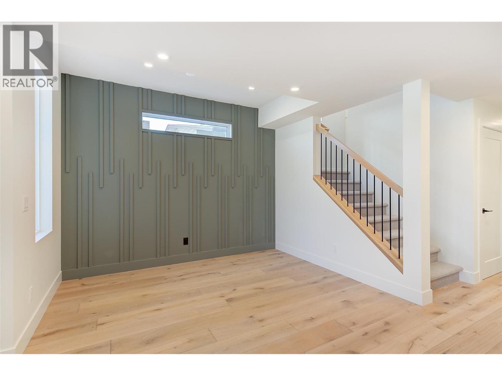  857 Kinnear Court, Kelowna