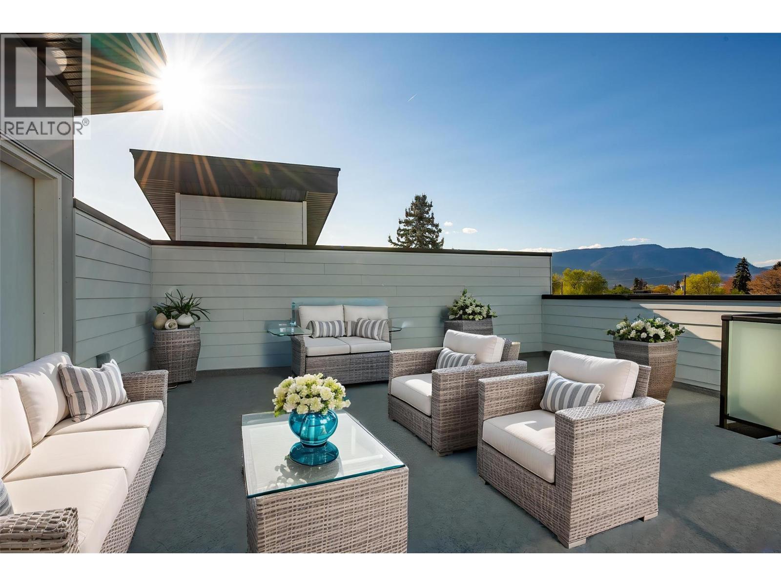  857 Kinnear Court, Kelowna