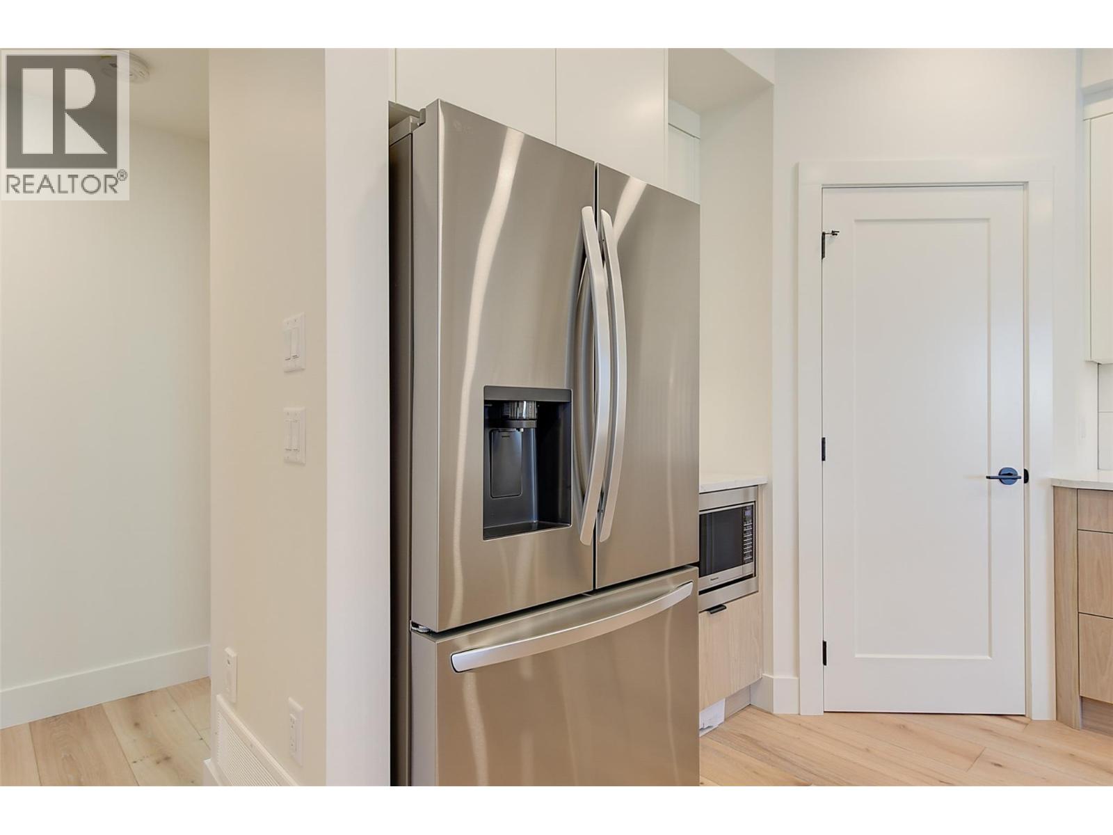  857 Kinnear Court, Kelowna