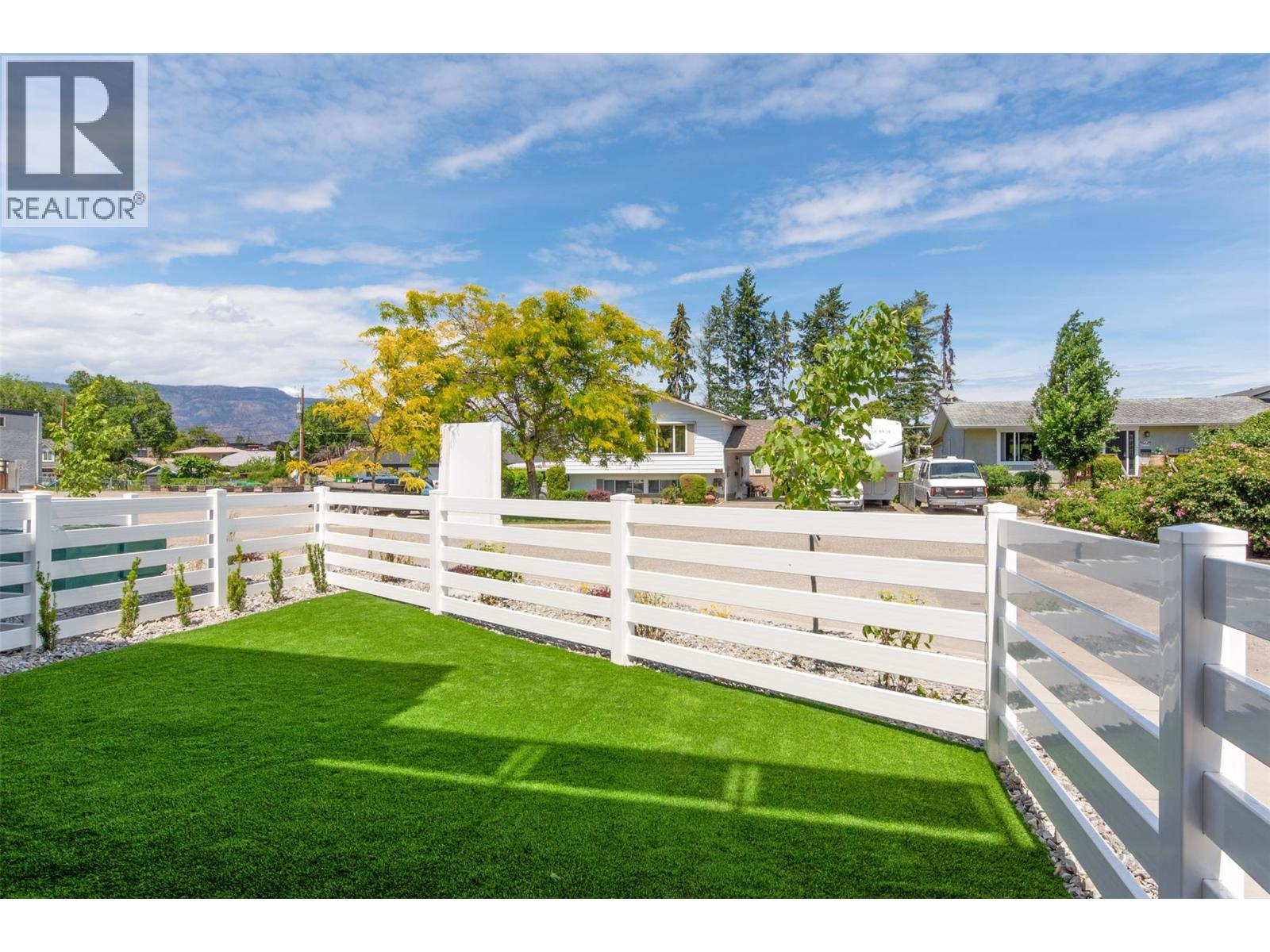  857 Kinnear Court, Kelowna