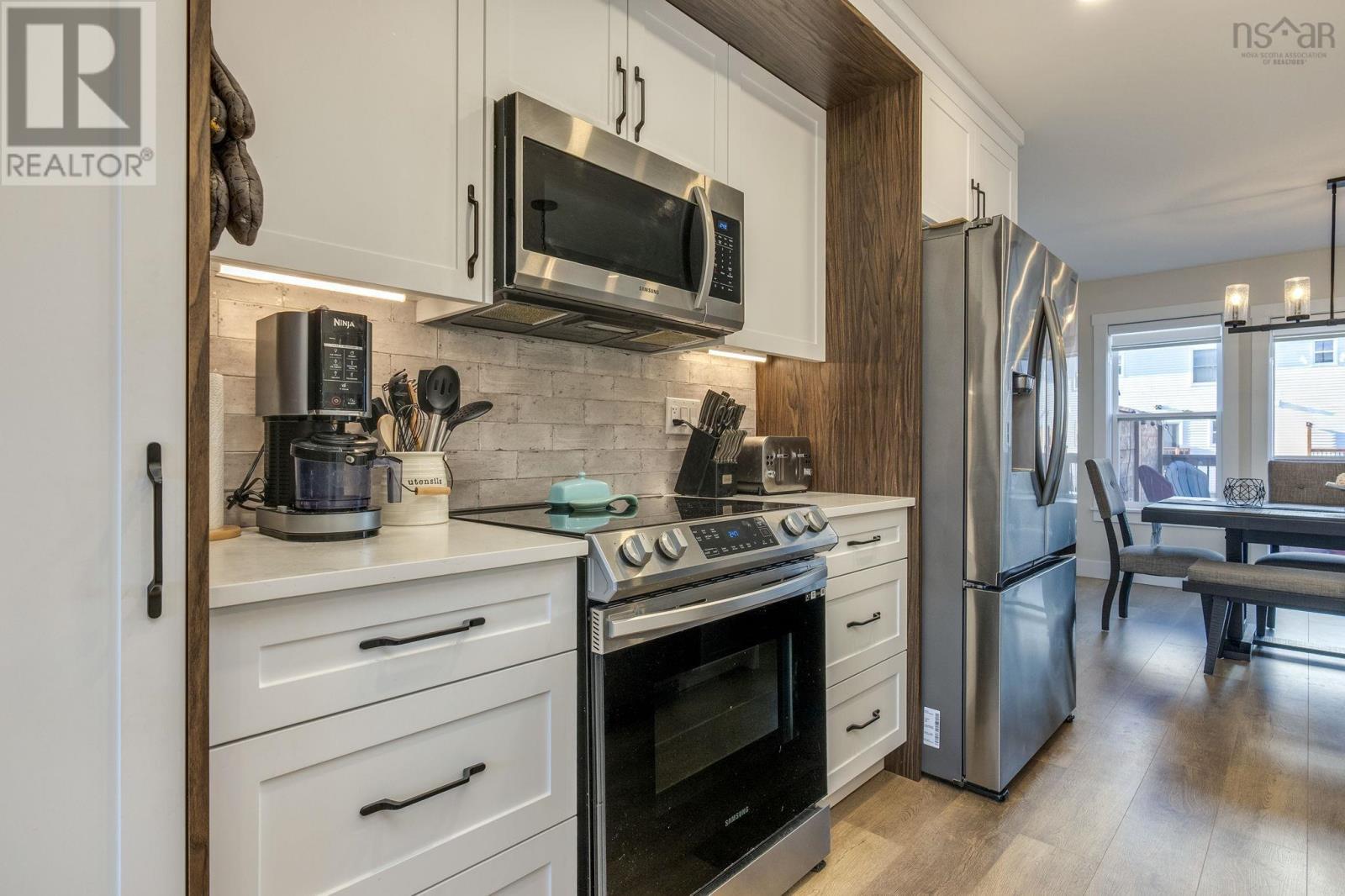 Property 15 of 50 of 39 Sam Crescent