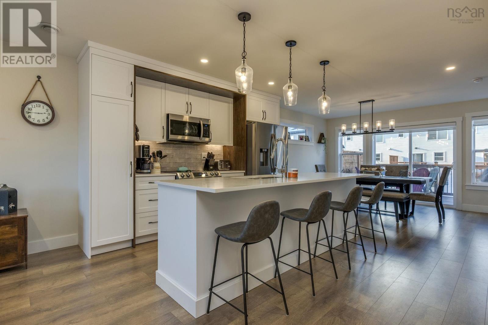 Property 10 of 50 of 39 Sam Crescent