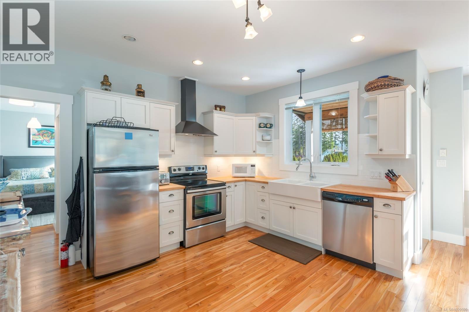 6373 Salal Rd, Port Alberni