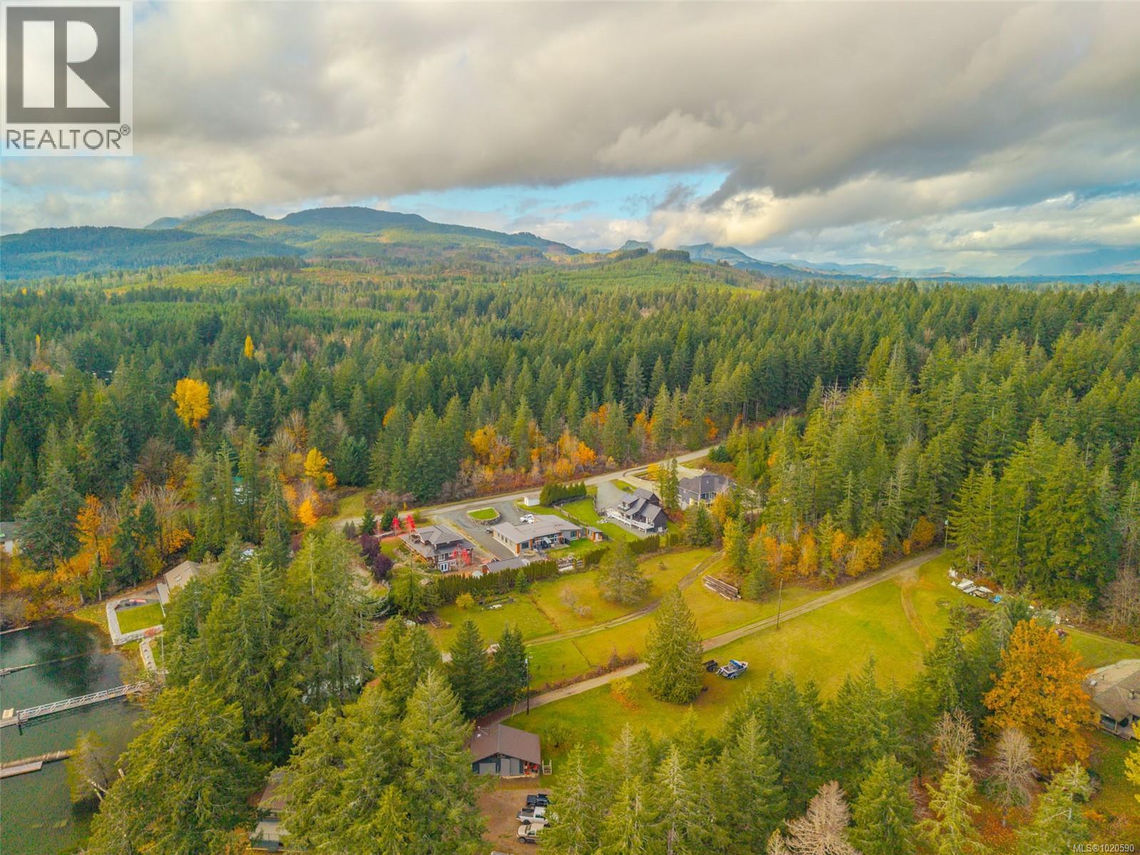 6373 Salal Rd - 70