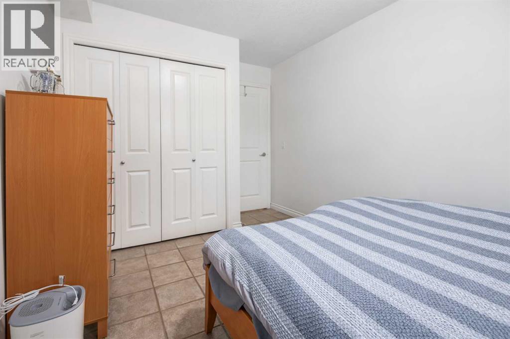 Single Family House for Sale in    Avenue NE Crescent Heights Calgary 