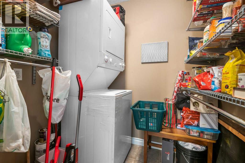 Single Family House for Sale in    Avenue NE Crescent Heights Calgary 