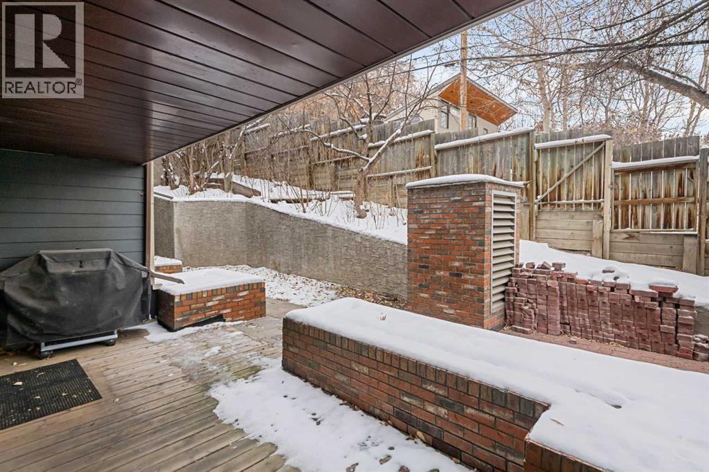 Single Family House for Sale in    Avenue NE Crescent Heights Calgary 