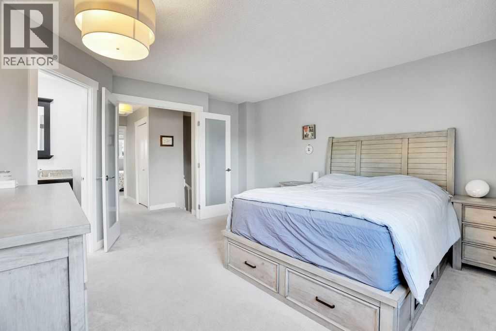 Single Family House 4 Level for Sale in  Wood Valley Place SW Woodbine Calgary 