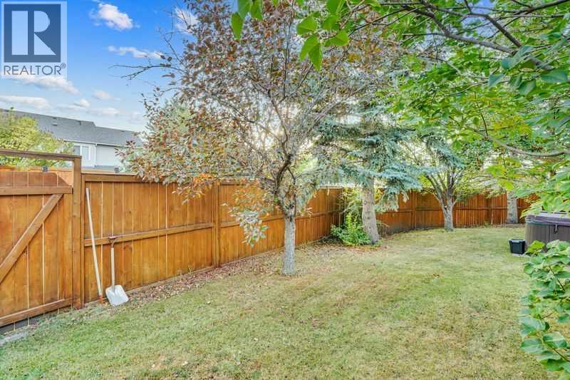 Single Family House 4 Level for Sale in  Wood Valley Place SW Woodbine Calgary 