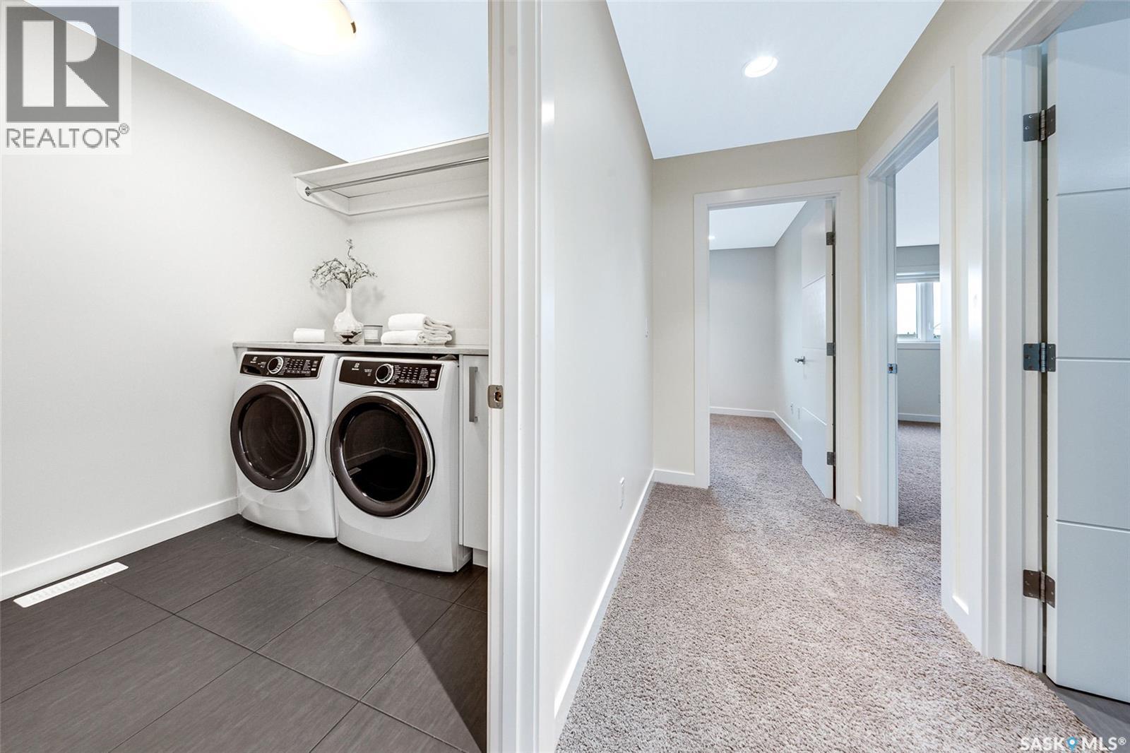 Single Family House 2 Level for Sale in  Atton CRESCENT Saskatoon 