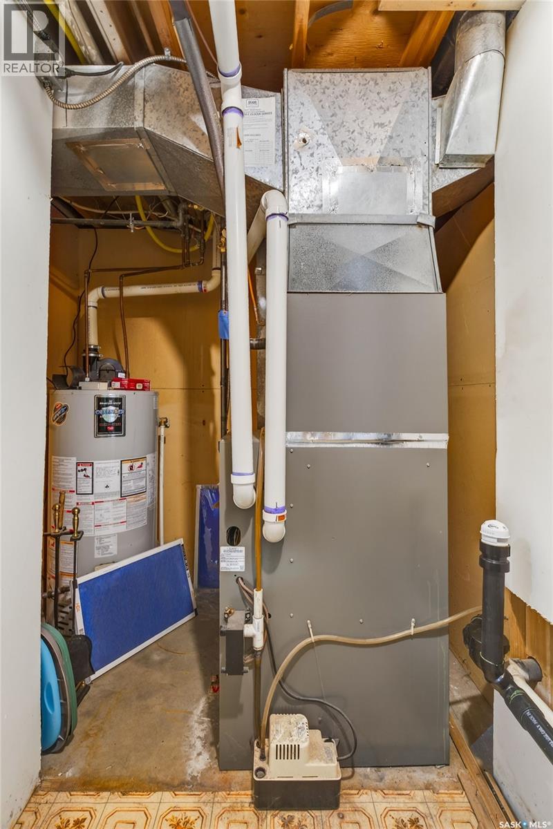 Single Family House Bungalow for Sale in  Tennant WAY Saskatoon 