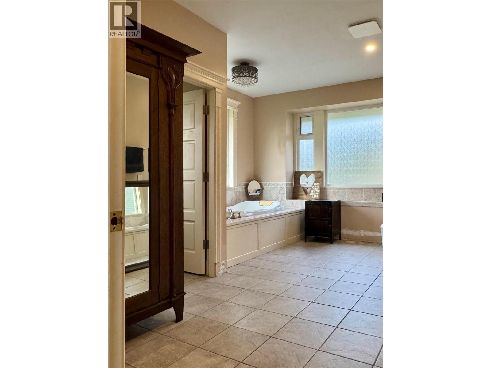  4465 Squilax-Anglemont Road, Scotch Creek