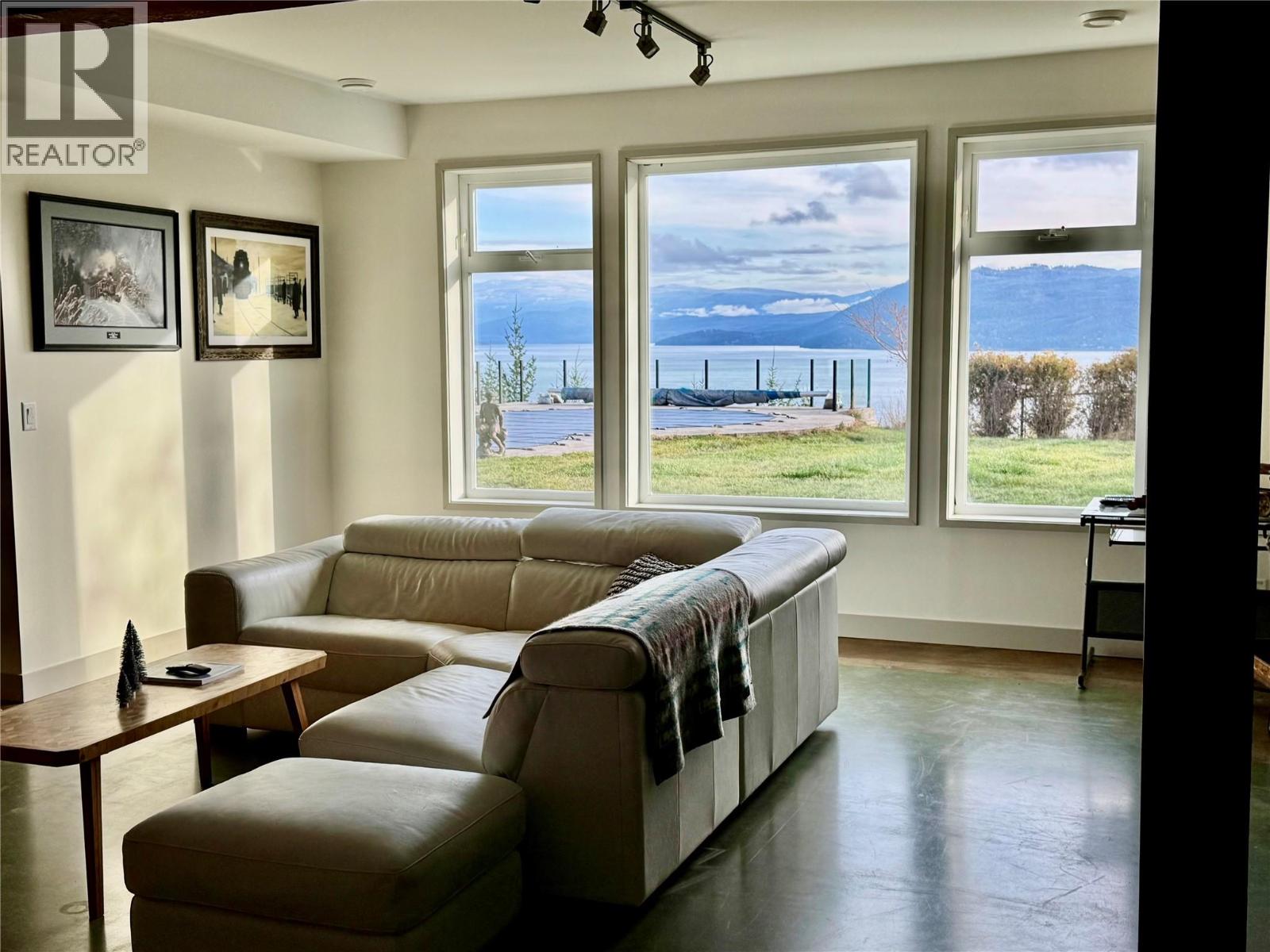  4465 Squilax-Anglemont Road, Scotch Creek