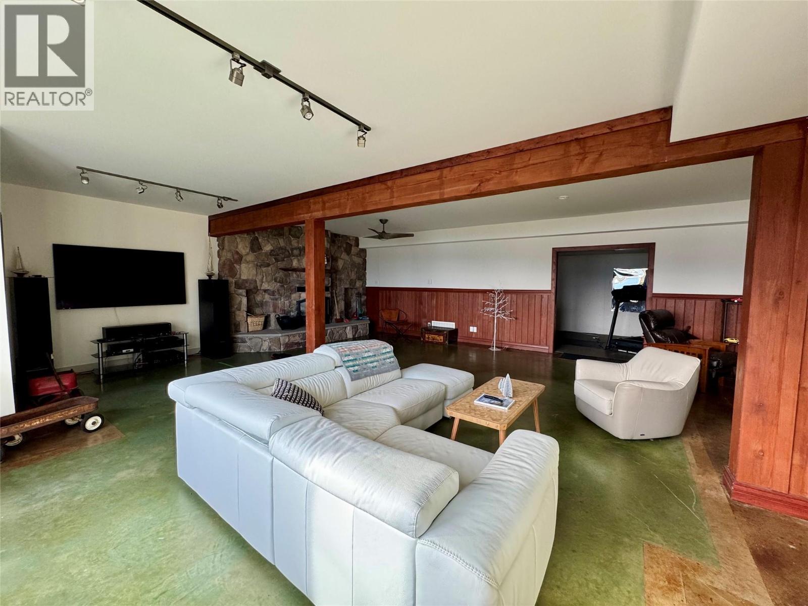  4465 Squilax-Anglemont Road, Scotch Creek