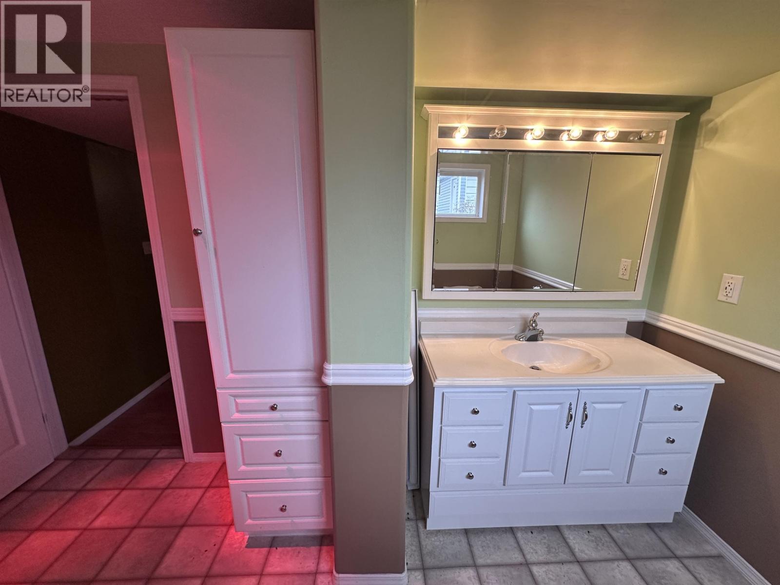 3916 COTTONWOOD ROAD, Fort Nelson