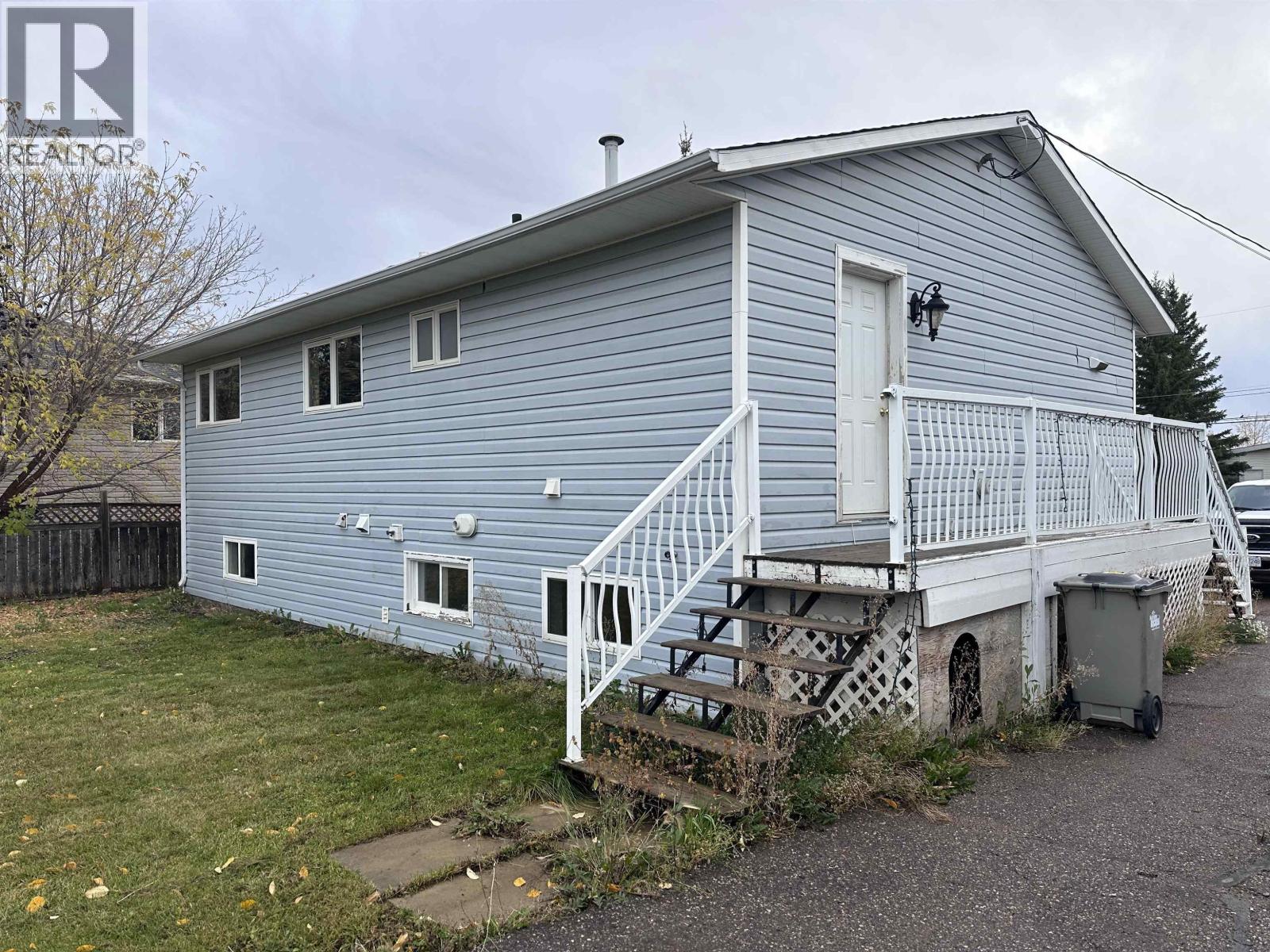 3916 COTTONWOOD ROAD, Fort Nelson