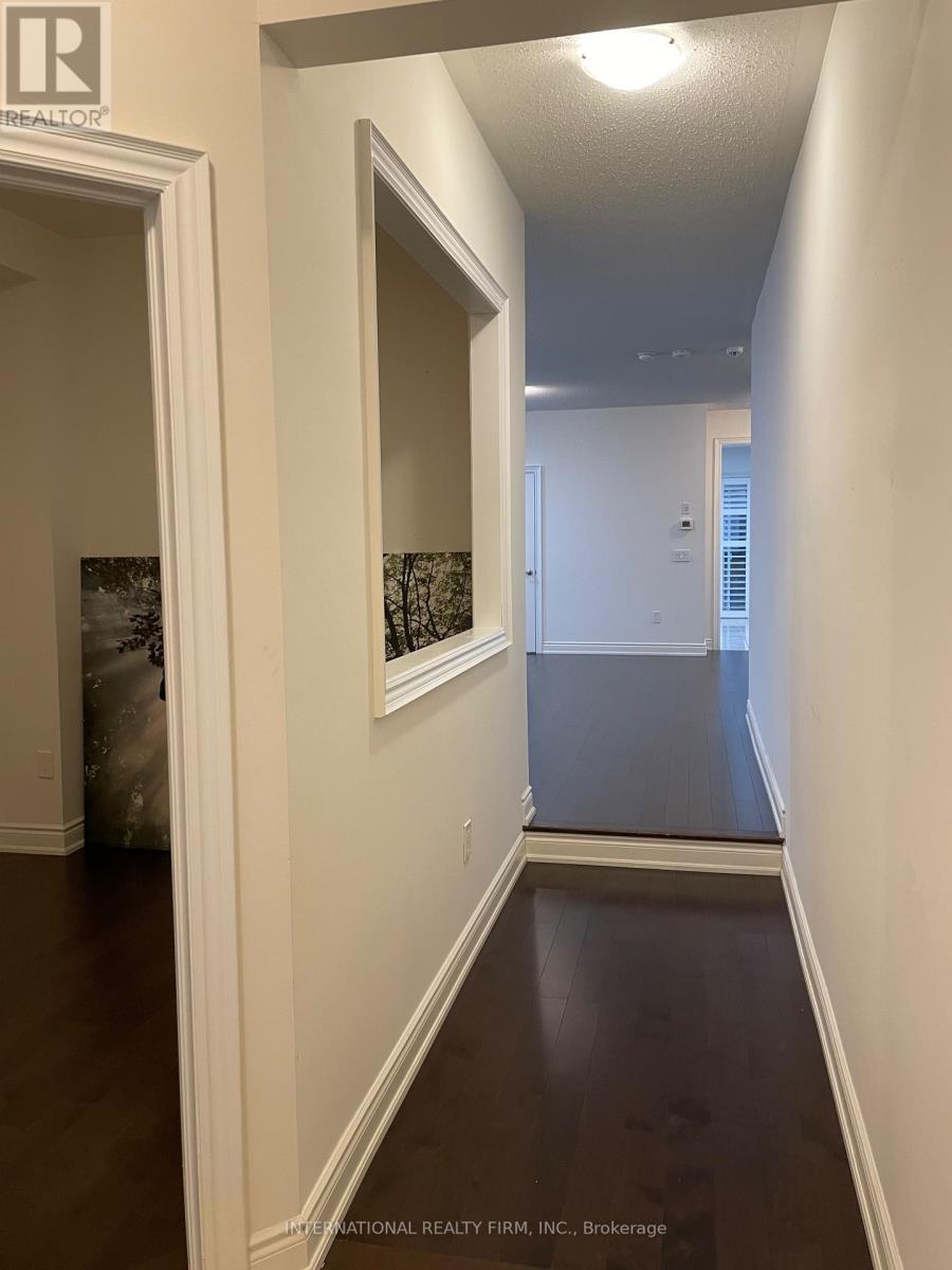 221 ETHERIDGE AVENUE N - Photo 4 of 36, Milton (FO Ford), Ontario