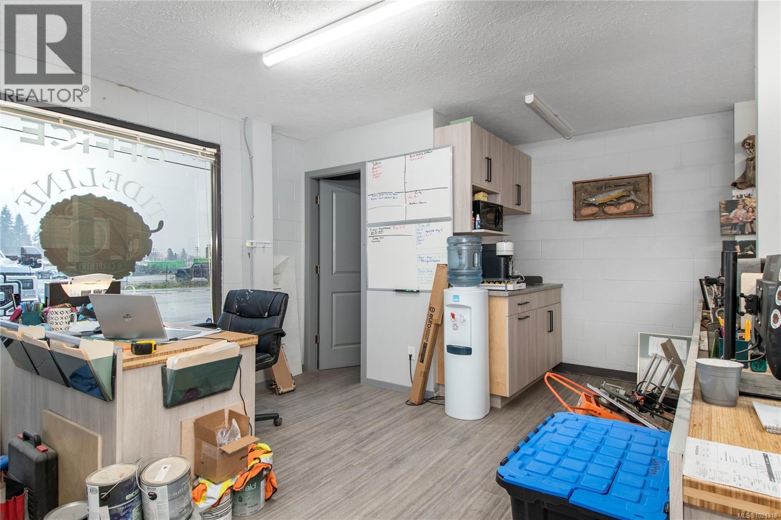 J, K, L, M 1580 Willow St, Campbell River