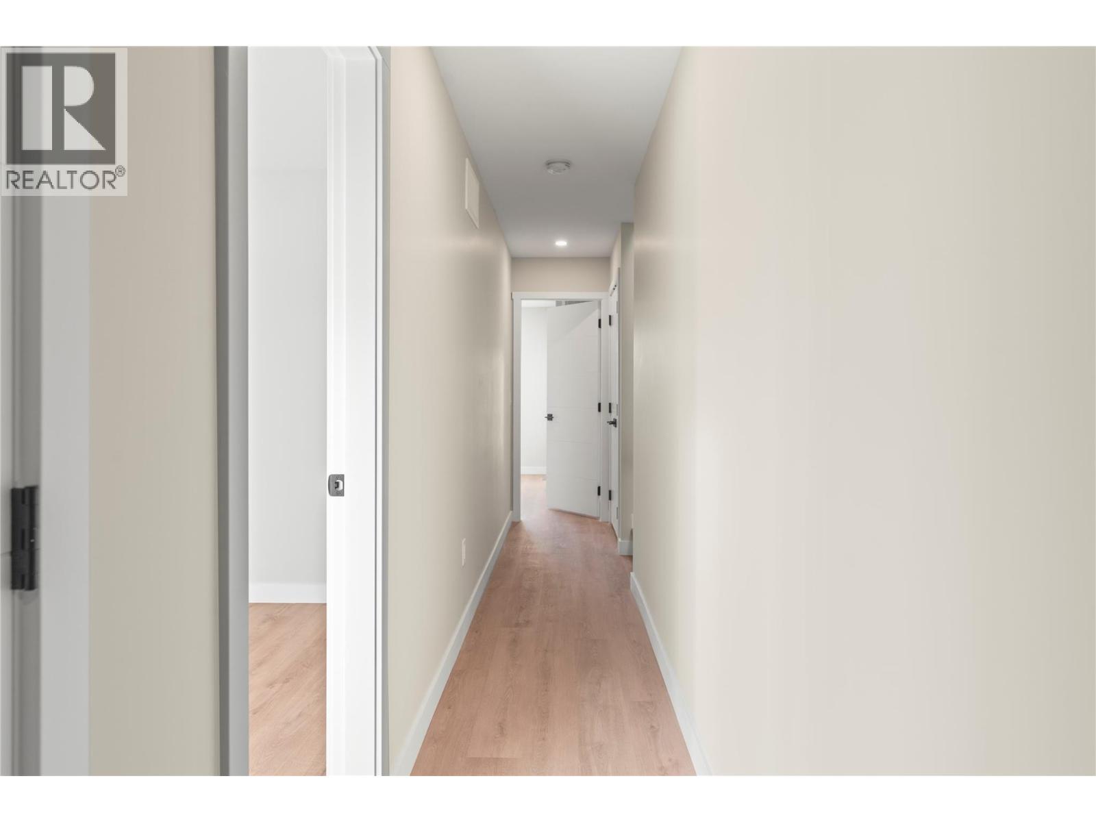 3 3907 26 Street, Vernon