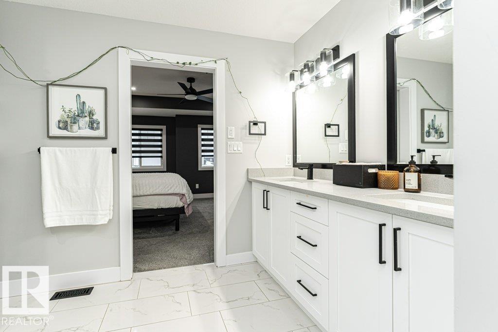 14 WILSON CL, Fort Saskatchewan