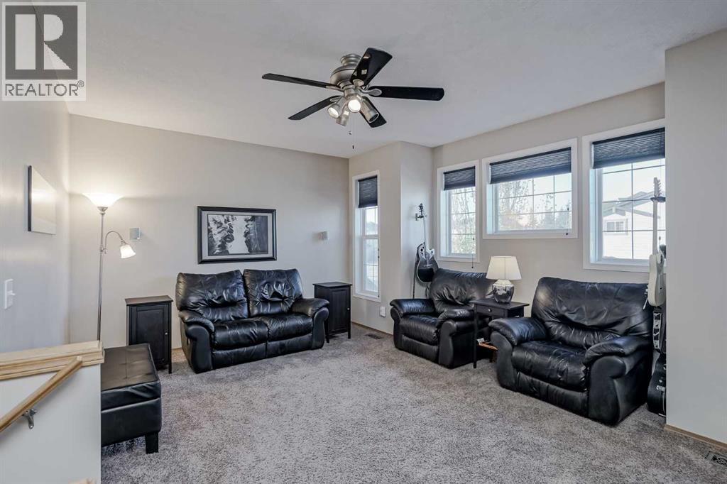 Single Family House for Sale in  Everstone Rise SW Evergreen Calgary 