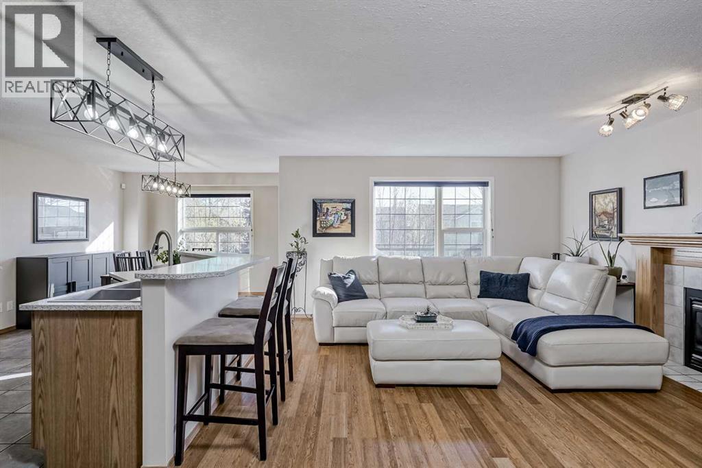 Single Family House for Sale in  Everstone Rise SW Evergreen Calgary 