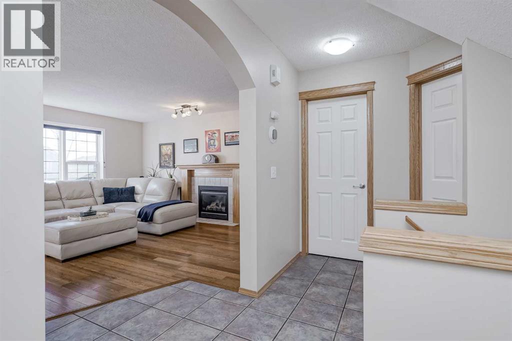 Single Family House for Sale in  Everstone Rise SW Evergreen Calgary 