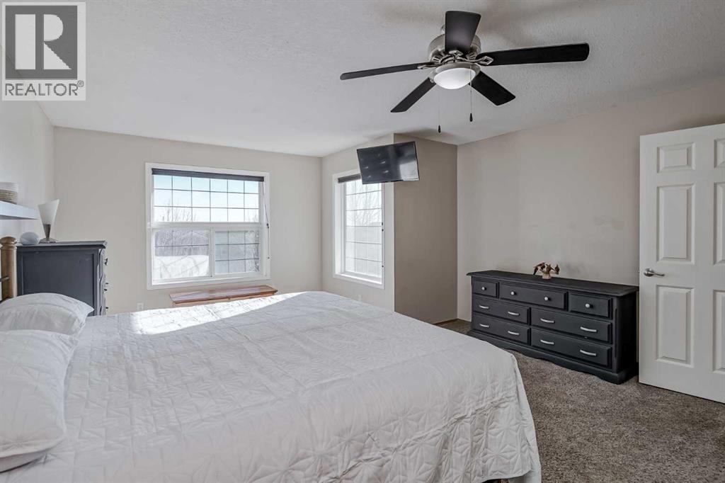 Single Family House for Sale in  Everstone Rise SW Evergreen Calgary 