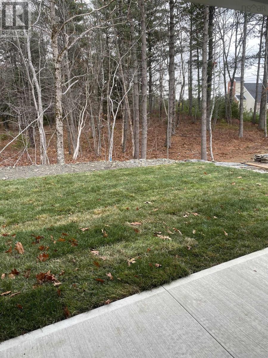 Property 23 of 27 of 546 GLEN ALLAN Drive