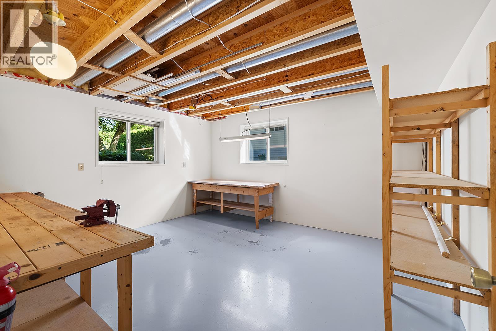 329 6th Ave S Avenue, Creston