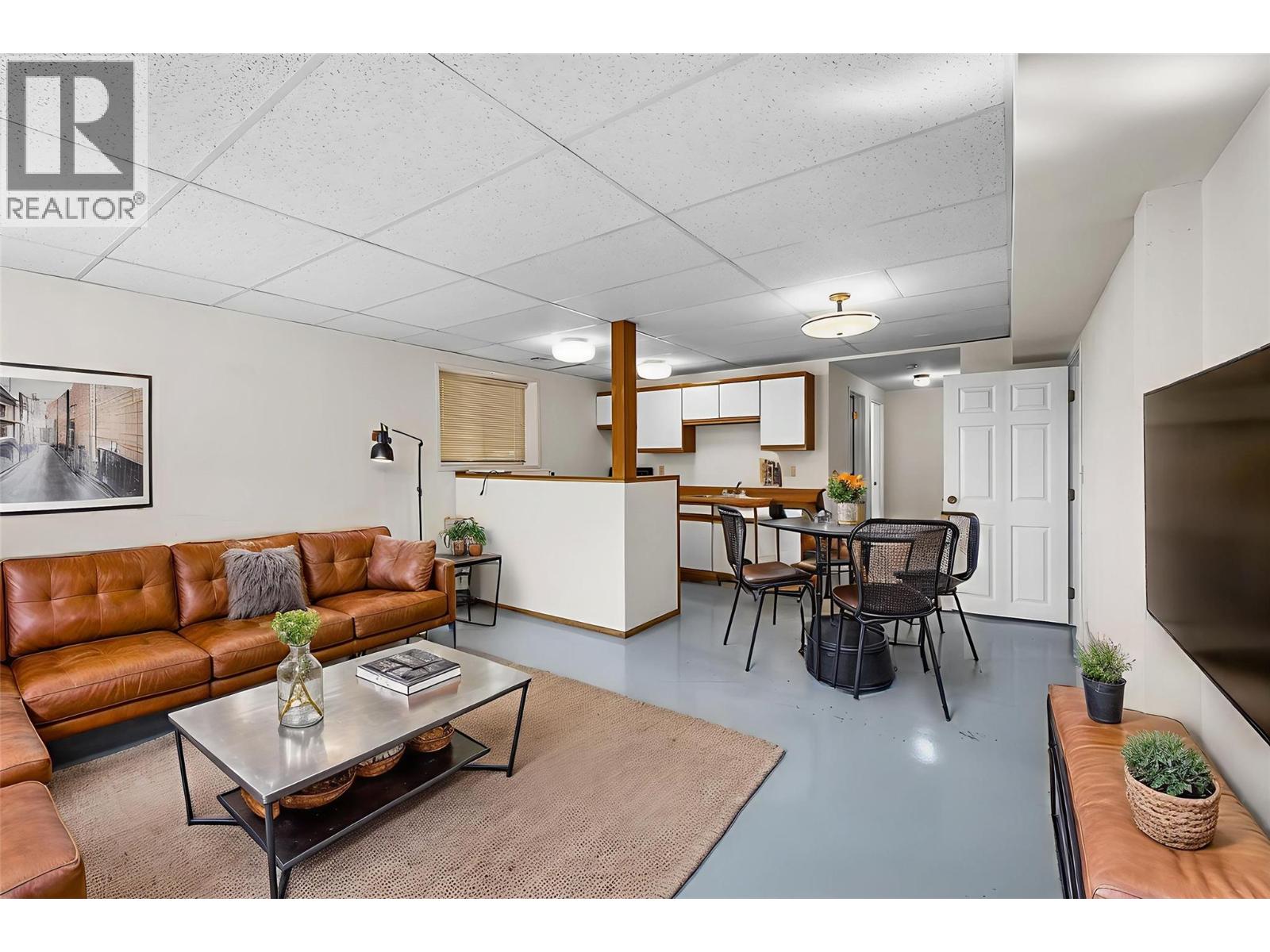 329 6th Ave S Avenue, Creston