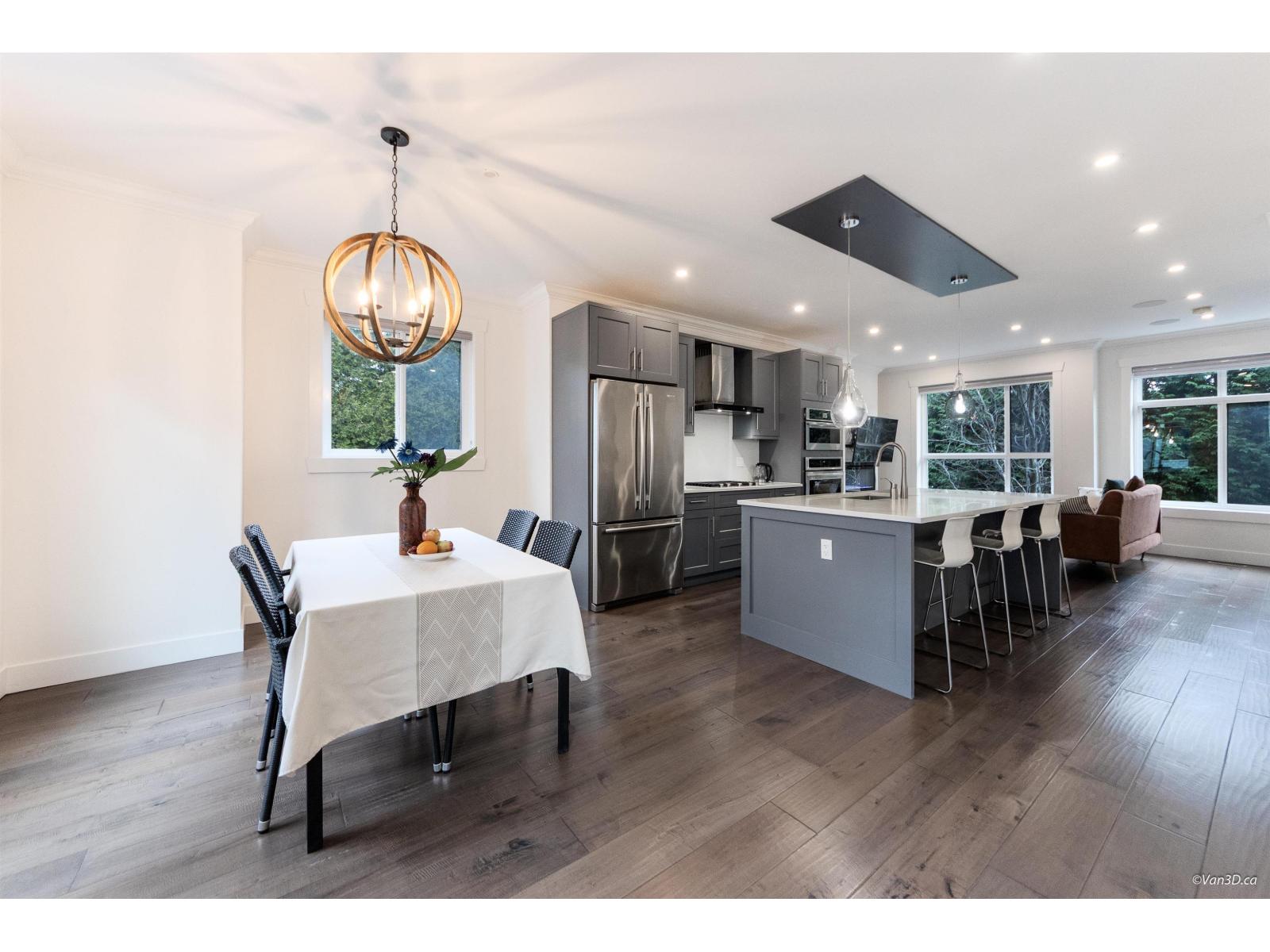 3 15885 16 AVENUE, Surrey