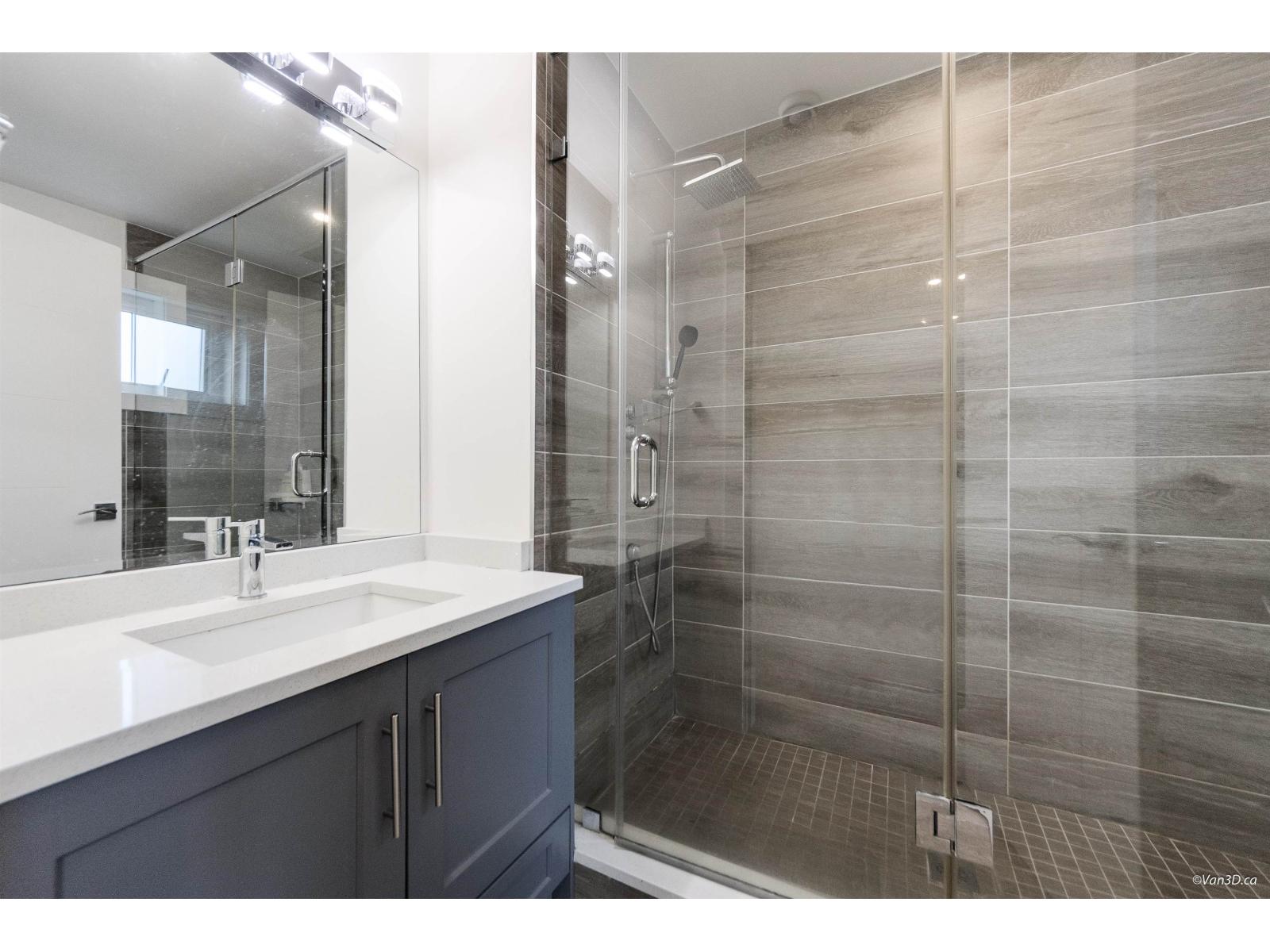 3 15885 16 AVENUE, Surrey