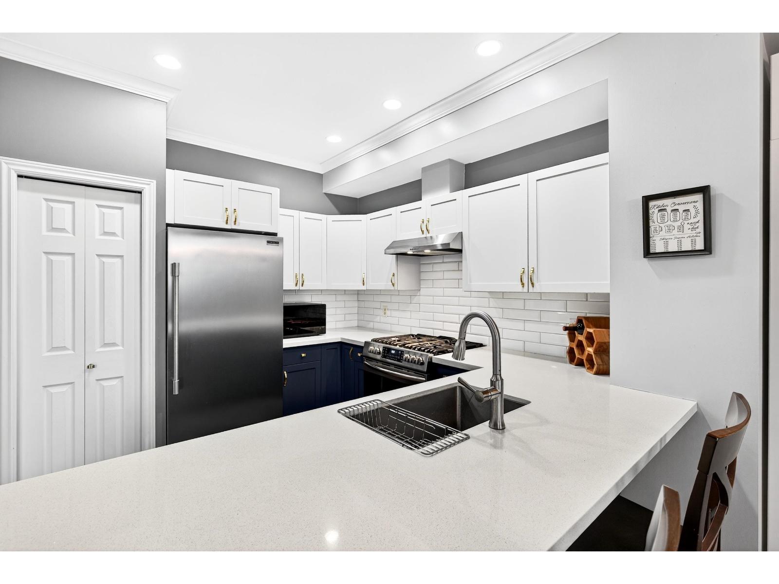 15 5900 JINKERSON ROAD, Promontory, Chilliwack