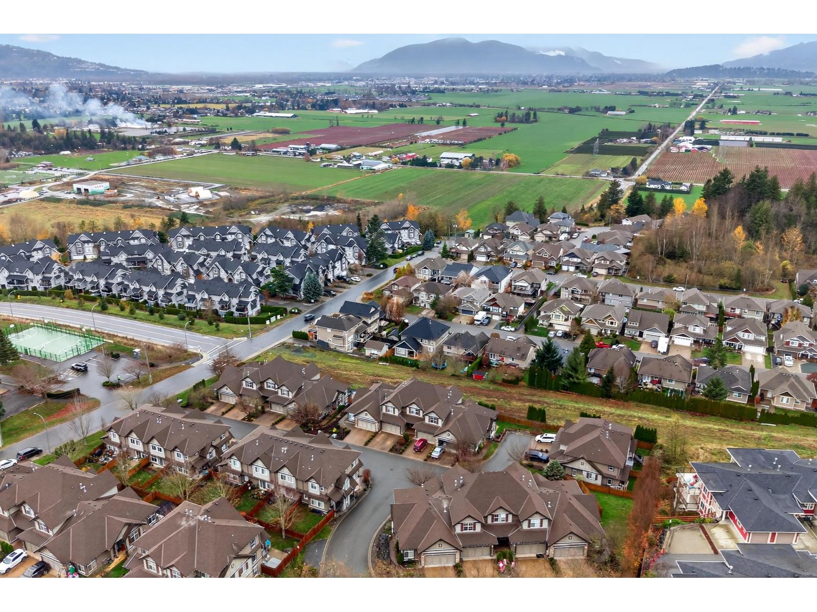 15 5900 JINKERSON ROAD, Promontory, Chilliwack