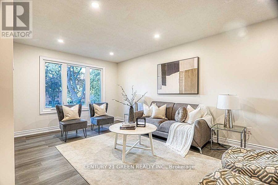164 GARDINER DRIVE - 2
