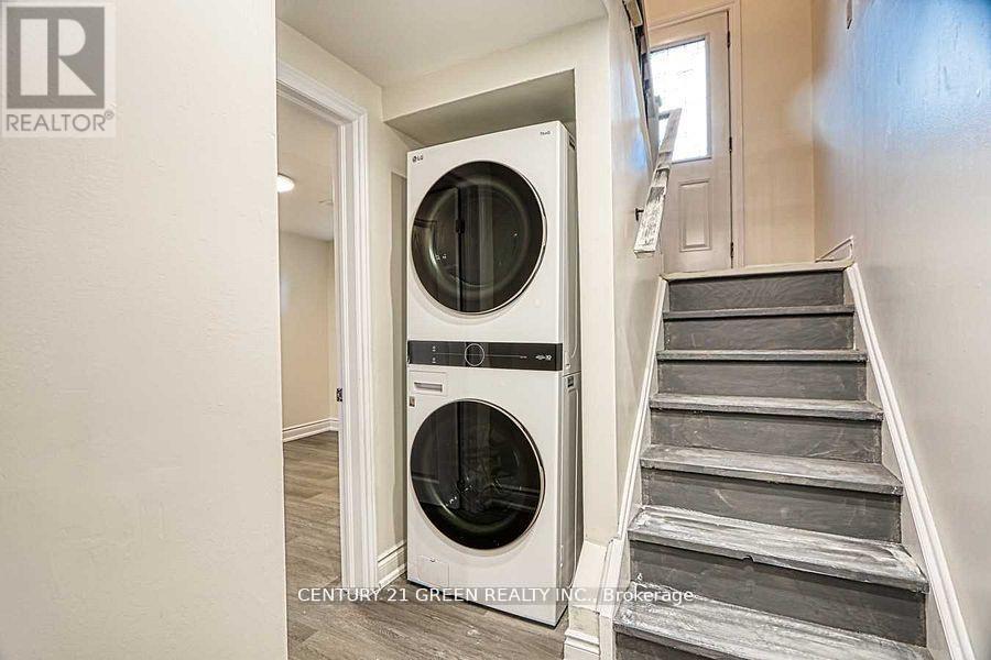 164 GARDINER DRIVE - 25