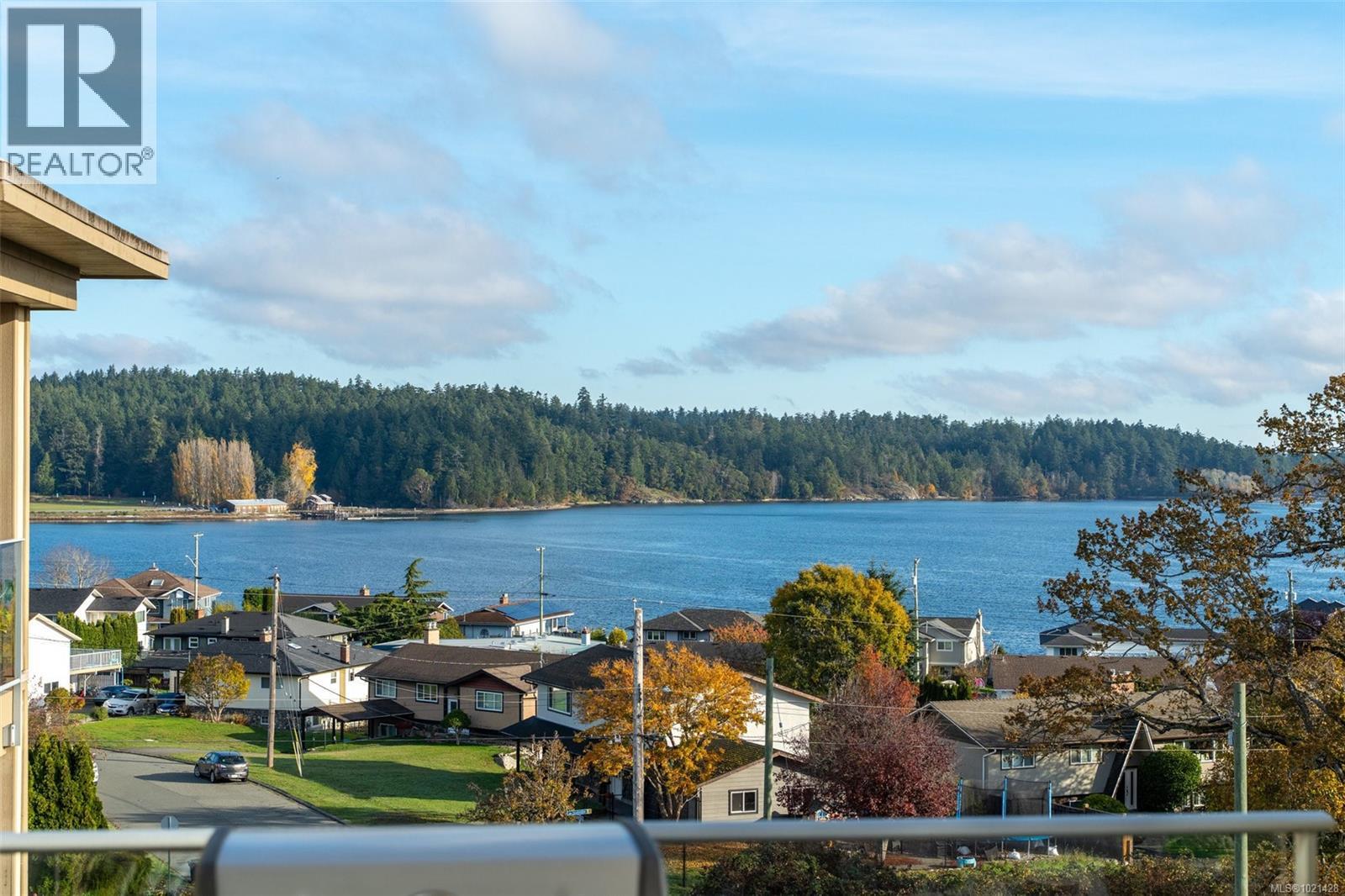 403 3223 Selleck Way, Colwood