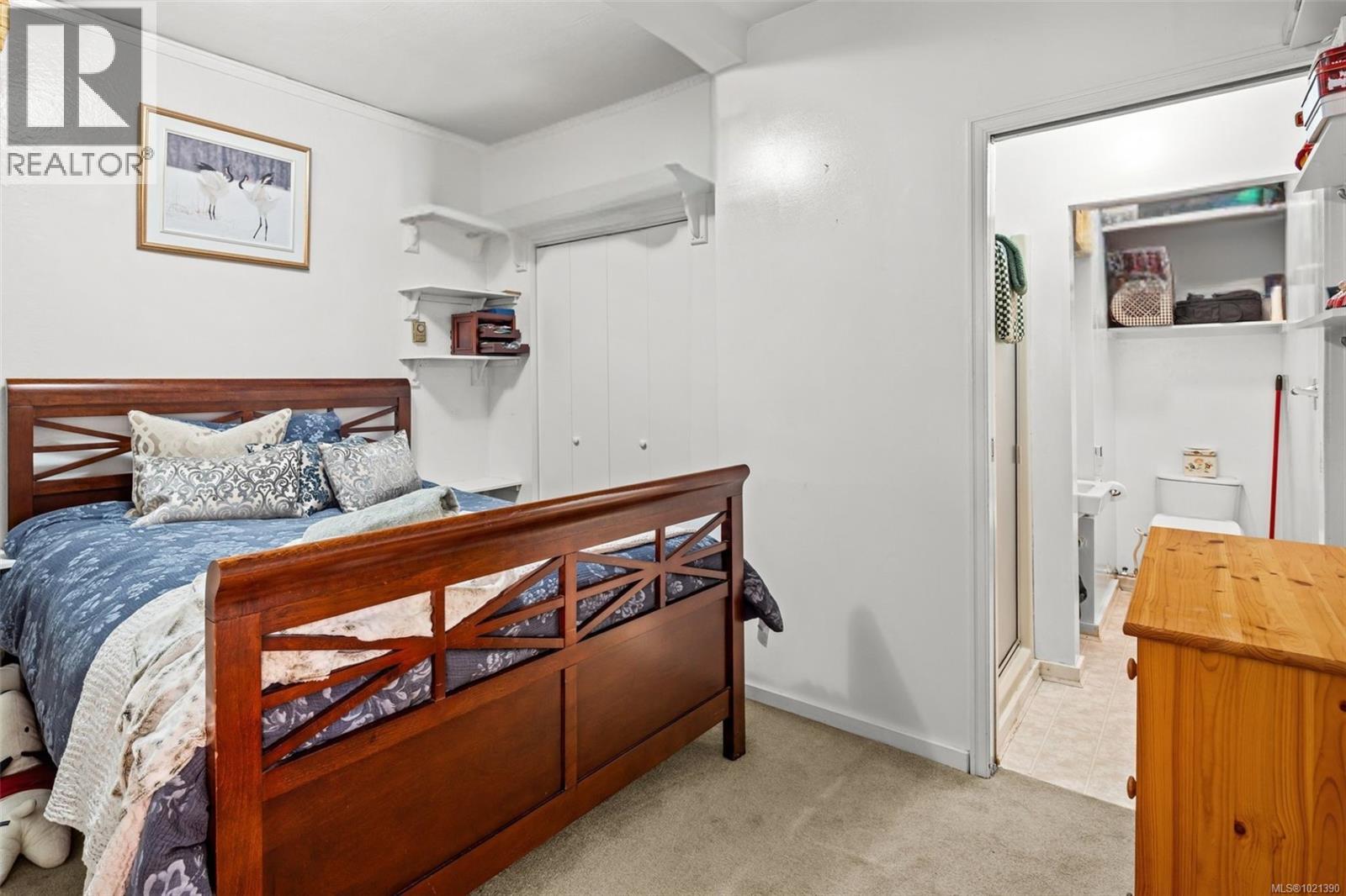  1043/1045 Belmont Avenue, Victoria