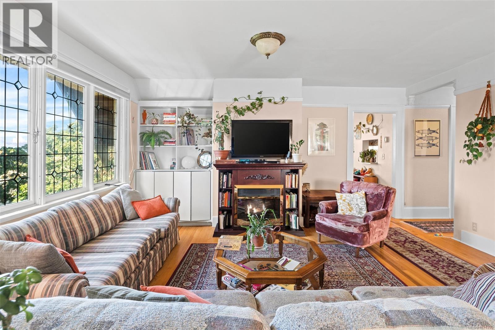  1043/1045 Belmont Avenue, Victoria