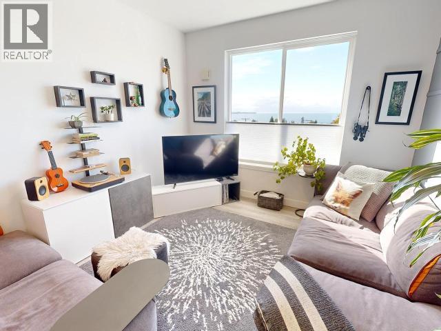 402-7175 DUNCAN STREET, Powell River